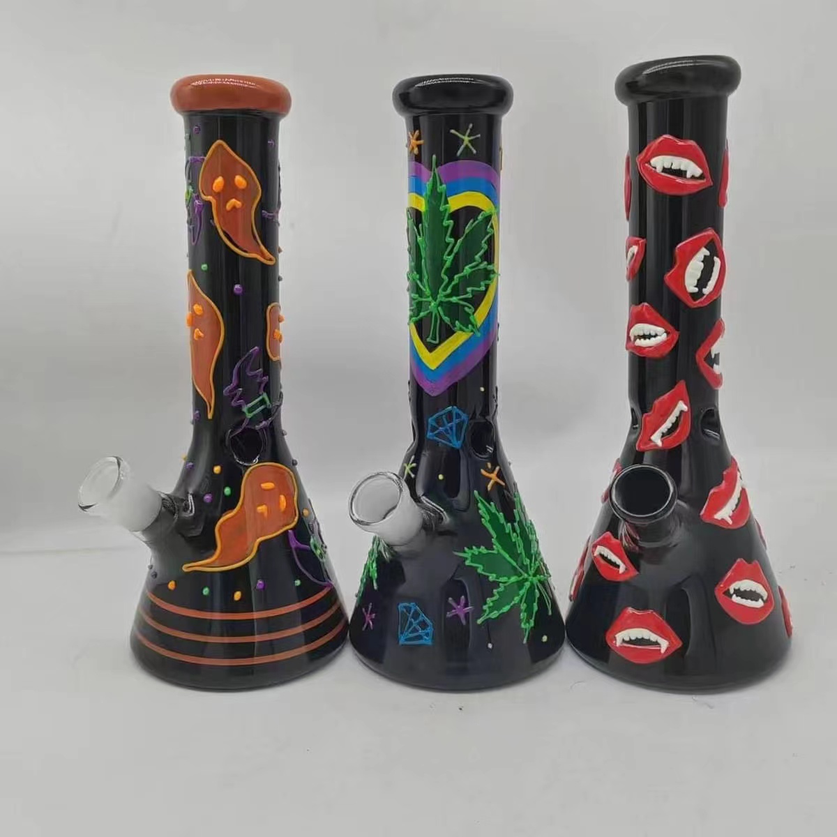 Themed colored glass bongs following seasonal color trends
