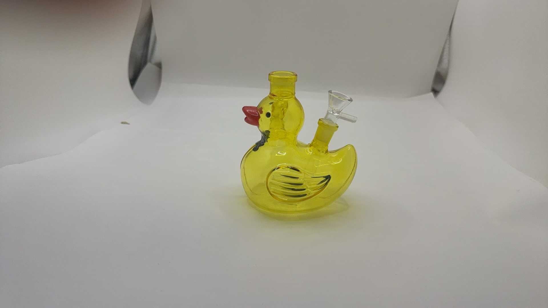 Importing Glass Water Pipes to the UK: Retailer Checklist - glass pipe product photo